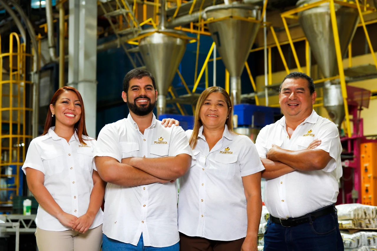 Equipo humano de Plantosa El Salvador